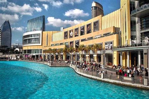 Dubai Mall to Charge Visitors for Parking with Salik’s Platform