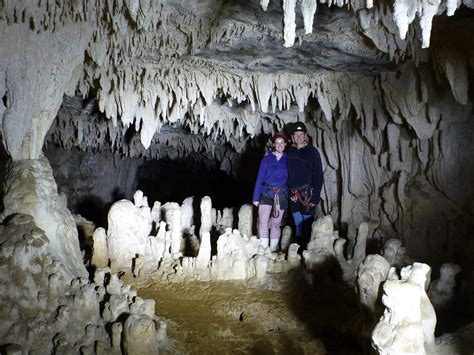 Reeds Around the World: Waitomo Caves