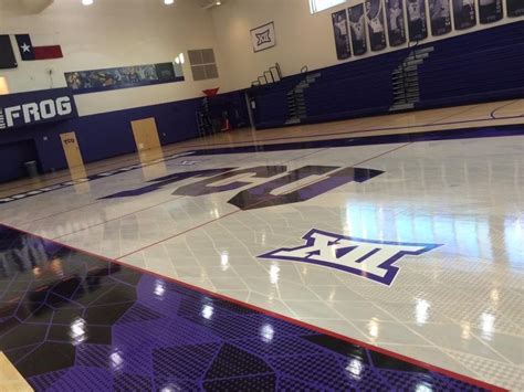 The FrogSkin volleyball court in the TCU Rec Center! | Tcu, Texas ...