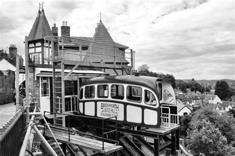 Bridgnorth Cliff Railway - Photo "Cliff Railway" :: Railtracks UK