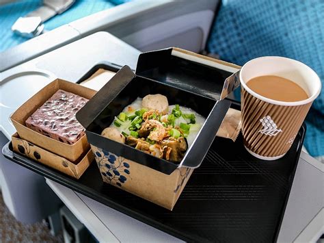 Singapore Airlines to serve meals in paper and bamboo | Lux-Traveller