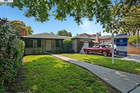 Menlo Park, CA Real Estate - Menlo Park Homes for Sale | realtor.com®