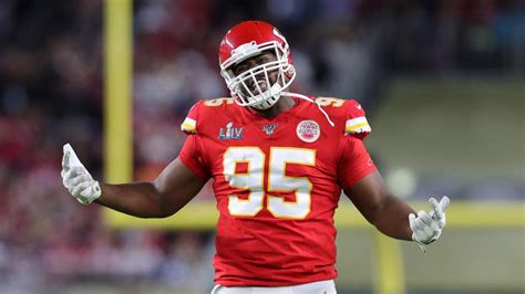 Chiefs' Chris Jones indicates he'll sit out through Week 8 of NFL ...