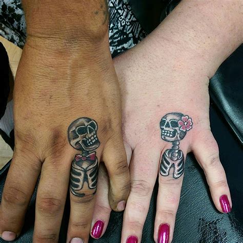 13+ Brave Couples Who Chose Matching Wedding Tattoos Instead Of Rings ...