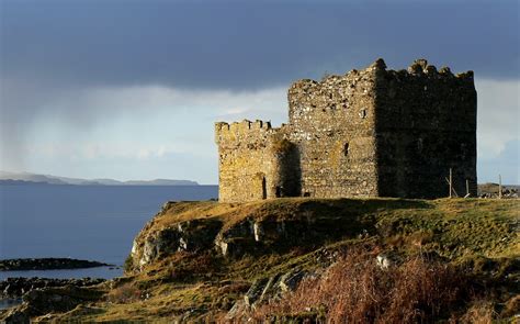 A Kilchoan Diary: Mingary Castle