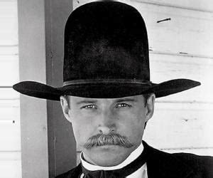 Wyatt Earp Biography - Facts, Childhood, Family Life & Achievements