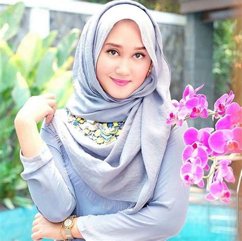 Artis-artis Berhijab Indonesia Ini Sangat Menginspirasi Lho Buat Kamu ...