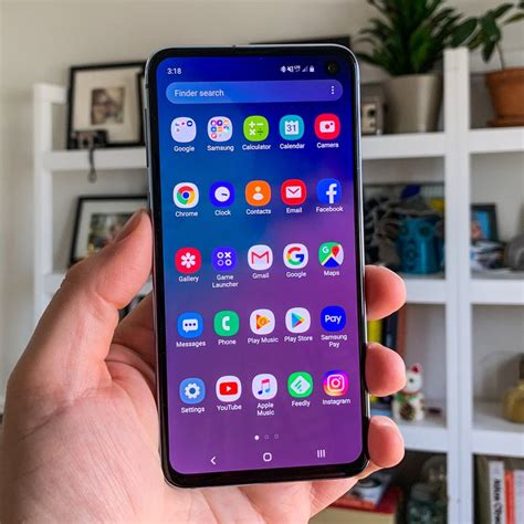 Samsung Galaxy S10e Review: Smaller, Cheaper, But Still Impressive