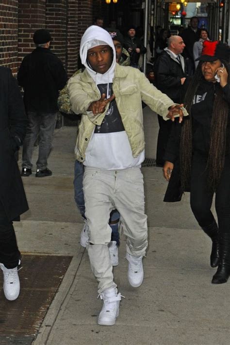 A$AP Rocky en Nike Air Force 1 High | WE LOVE SNEAKERS | Ropa cool para ...