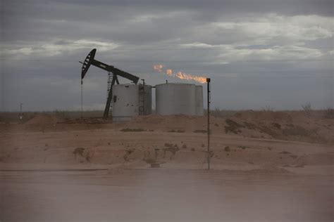 Energy Transfer LP shuts ruptured oil pipeline in Permian - Oil & Gas 360