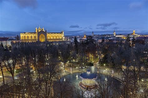 Vitoria-Gasteiz | Florida parks, San vicente, Paris skyline