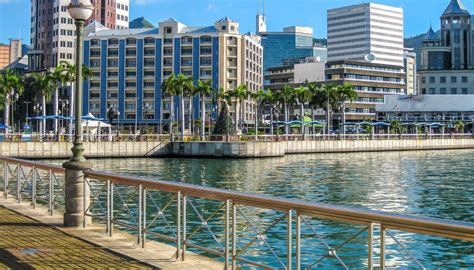 Wynajem samochodów na Lotnisko Port Louis Mauritius - KAYAK