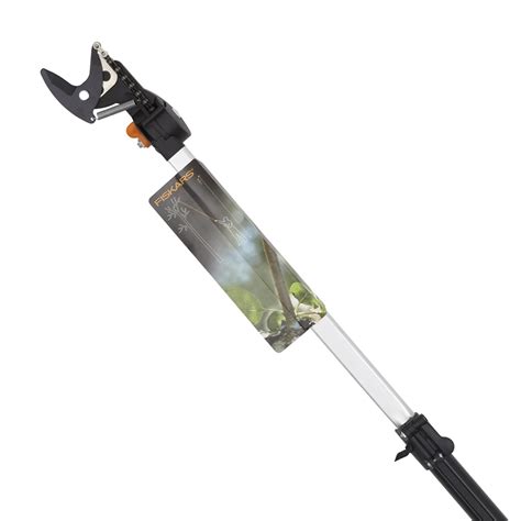 Fiskars Universal Telescopic Tree Pruner | Bunnings Warehouse