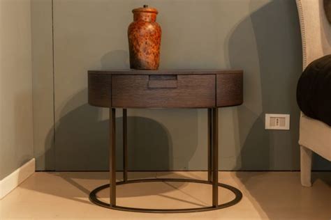 Amphora Bedside Table Maxalto