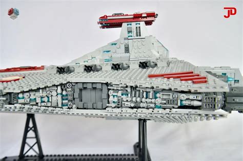 LEGO Star Wars UCS Venator Star Destroyer - India | Ubuy