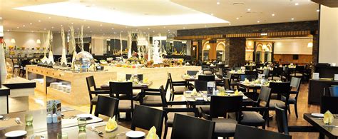 Al Waha Restaurant | Luxury 5-Star accomodation in Bahrain | The Gulf Hotel Bahrain | Kingdom of ...