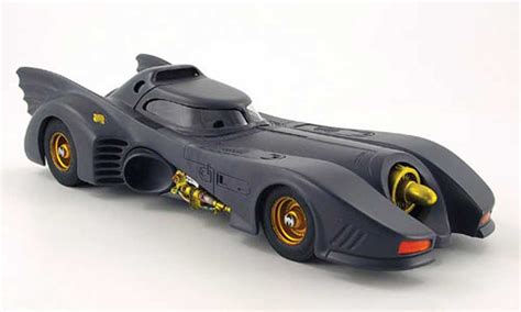 Modellautos Batmobile 1989 1/18 Hot Wheels film batman - Online-modellautos.de