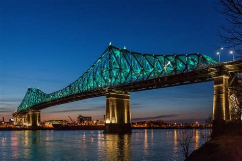 Jacques Cartier Bridge illuminated for Canada's 150th