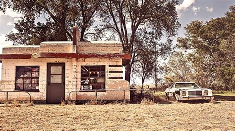 Ghost Towns of America: Glenrio, New Mexico and Texas - WorldAtlas.com