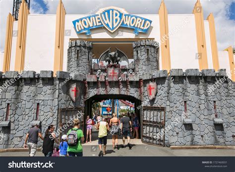 1,853 Warner Bros Movie World Images, Stock Photos, 3D objects ...