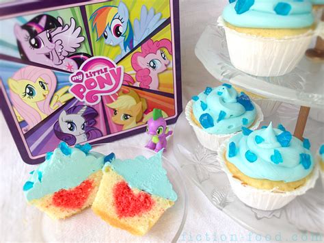 Fiction-Food Café: Sapphire Cupcakes from "My Little Pony: Friendship is Magic"