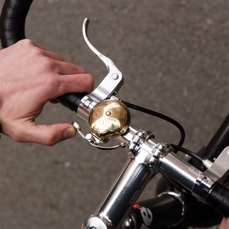 Skull Bike Bell : Simple brass bell with attitude.