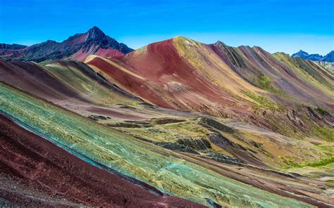 Peru’daki Gökkuşağı Dağının Renklerinin Sırrı – Boarding Info