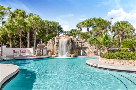 Crowne Plaza Hotel Lake Buena Vista near Disney World in Orlando, FL