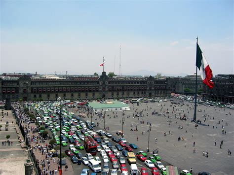 File:Mexico City Zocalo.jpg - Wikipedia