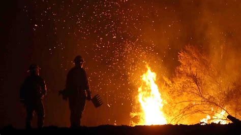 From California's Wildfires, the Threat of Air Pollution