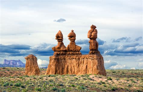 10 Amazing Hoodoos Around the World and How They're Formed | Goblin ...