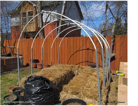 Small hoop house makes backyard gardening affordable | Make it a Garden