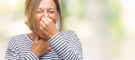 Sulfur Smelling Farts: 6 Causes & Prevention - Healthy Directions