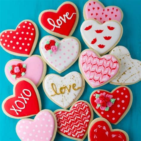 Valentine's Day Sugar Cookies - Mom Loves Baking