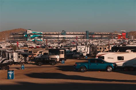 GEICO CAMPGROUND - GEICO GECKO SUNSET - Phoenix Raceway