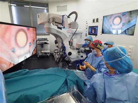 Retina surgery: the Nice University Hospital uses an innovative "3D" machine - Archyde