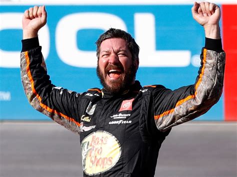 Martin Truex, Jr. tops competition for Phoenix Cup win | AccessWDUN.com