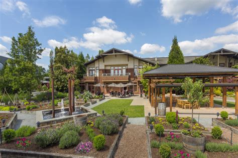 Hotels & Resorts in Woodinville, WA