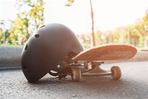 What is the best skateboard helmet for me?