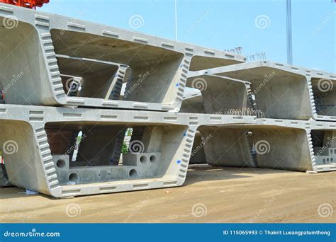 Box Girder in Construction Site Stock Image - Image of girderbridge, concrete: 115065993