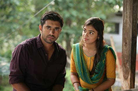 Om Shanthi Oshana Movie Wallpapers, Posters & Stills