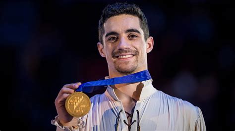 Things that caught my eye: 2018 WINTER OLYMPIC HOTTIE: Javier Fernandez - Spain, figure skating