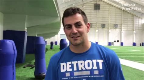 Detroit Lions QB David Blough performs 3 mind-blowing magic tricks ...