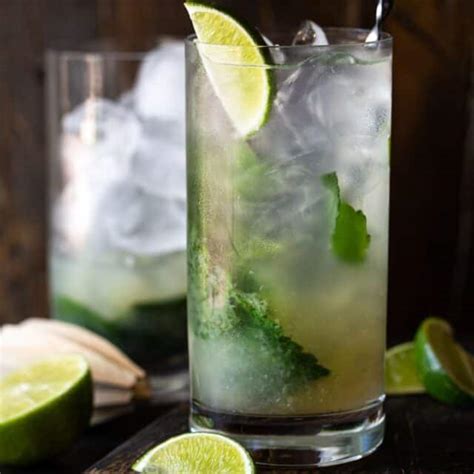 Elderflower Mojito Cocktail Recipe - Garnish with Lemon