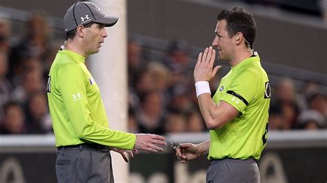 Umpires boss Jeff Gieschen delivers message to AFL goal umpires ahead of Grand Final