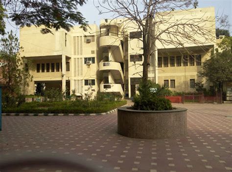 Zakir Husain Delhi College Ajmeri Gate, Central Delhi - Colleges | Joonsquare India