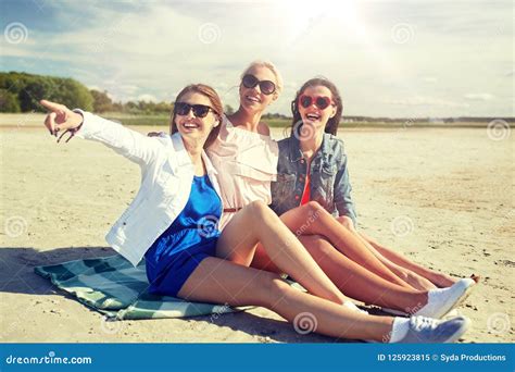 Group of Smiling Women in Sunglasses on Beach Stock Image - Image of people, person: 125923815