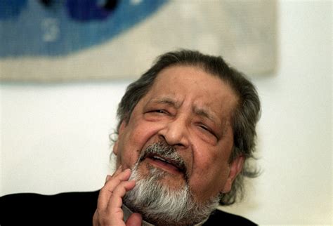 V.S. Naipaul, Nobel Prize-winning author, dies at 85 | PBS News