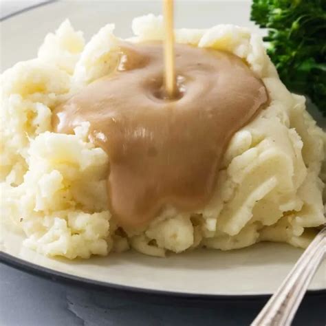 Turkey Neck Gravy - Savor the Best