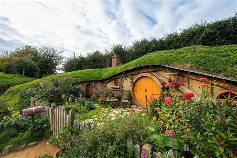 Hobbiton™ Movie Set (@HobbitonTours) / Twitter